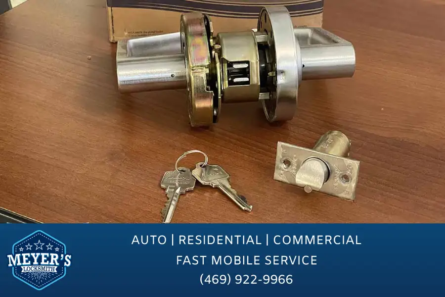 commercial door lock installation